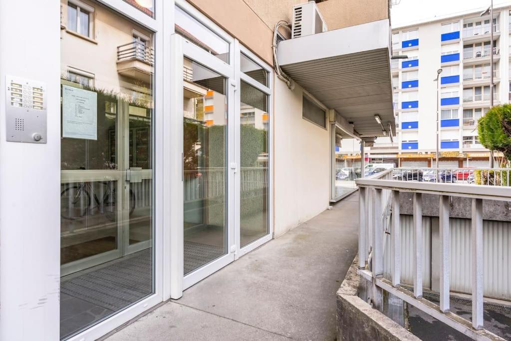 Studio Cosy Proche Du Centre + Parking Gratuit Cluses Ngoại thất bức ảnh